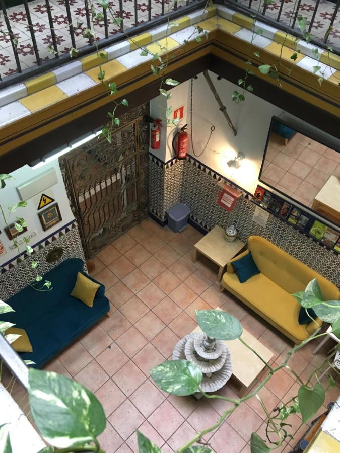 Pension Lisdos Sevilla Kültér fotó
